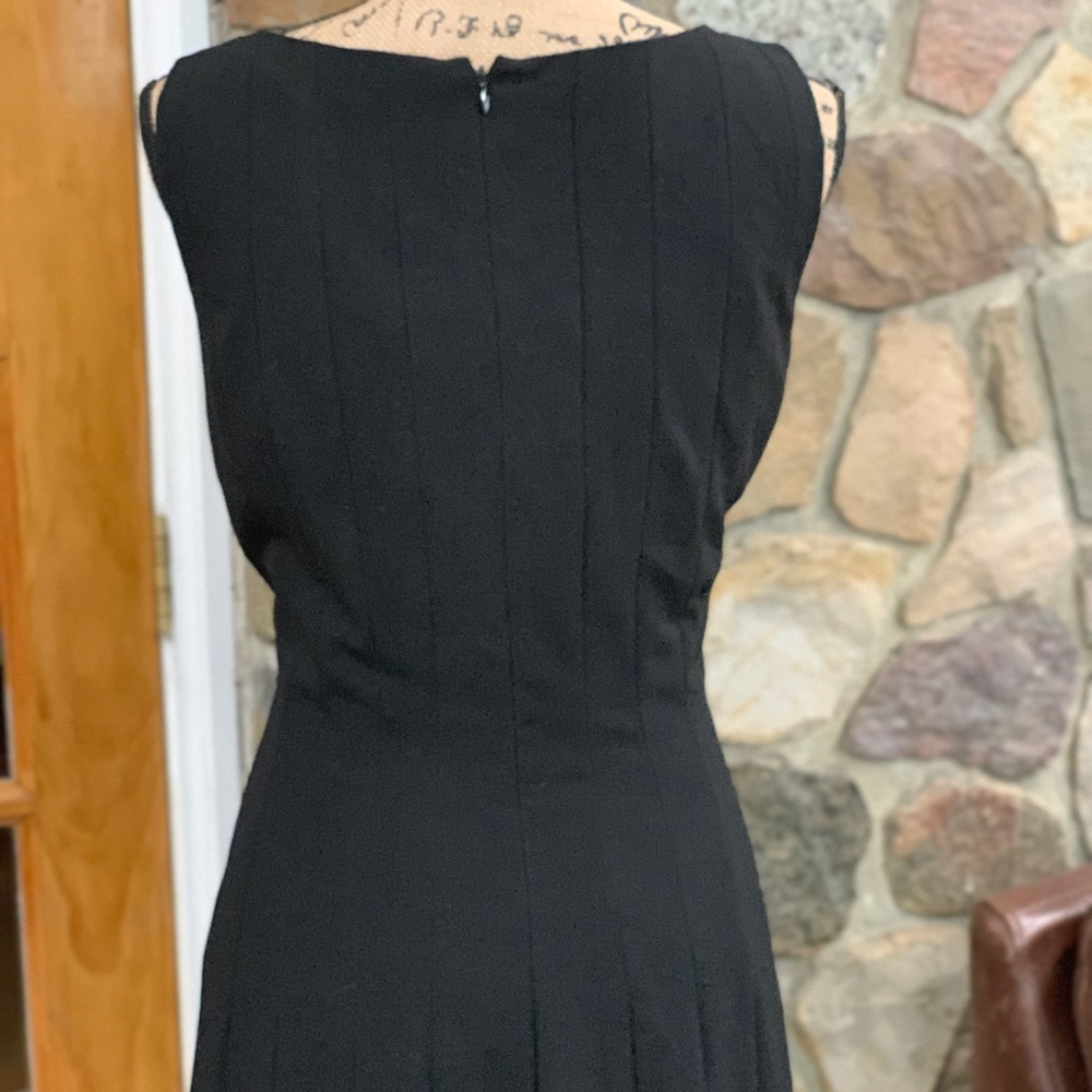 Calvin Klein elegant black dress - Picture 5 of 8